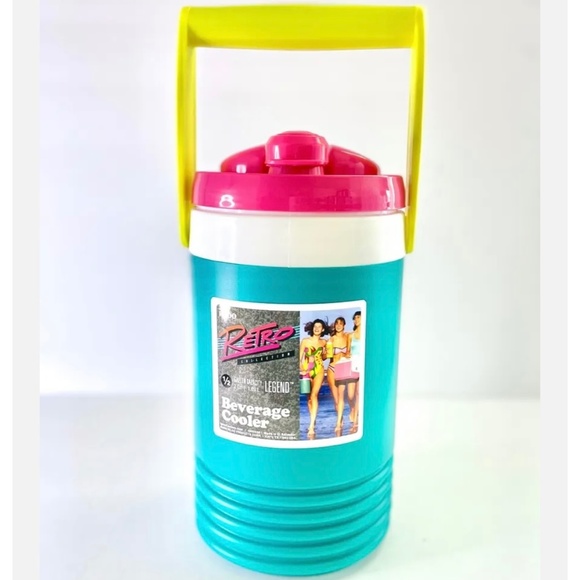 Igloo Other - ☀️IGLOO RETRO 90s 1/2 gallon Jug Flip Top cooler ❄️